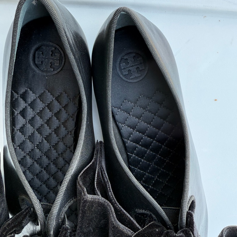 Tory Burch Black Velvet Bow Clara Flats Size 10M - Picture 5 of 7